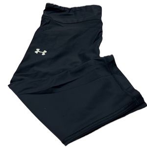 Under Armour woman’s medium compression cropped pants